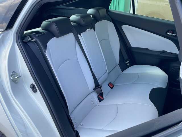 トヨタ プリウス Sツーリングセレクション 岐阜県 2019(令1)年 4.5万km ホワイトパールクリスタルシャイン アルパイン9インチナビ/CD/DVD/BT/フルセグTV/トヨタセーフティーセンス/クルーズコントロール/バックカメラ/ステアリングスイッチ/LEDヘッドライト/合皮シート/ビルトインEETC