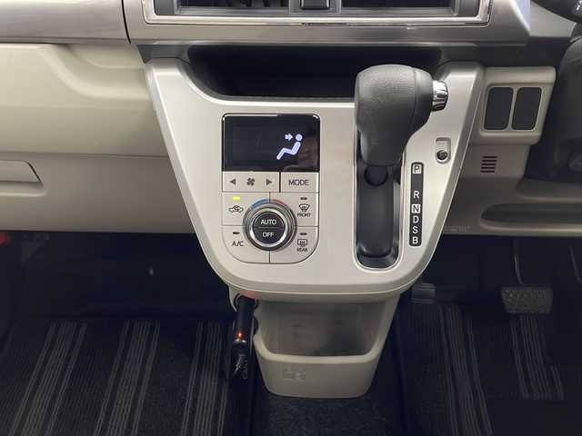 ダイハツ キャスト スタイル G SAⅡ 沖縄県 2017(平29)年 9万km パール 社外SDナビ【AVIC-RZ900】/フルセグテレビ/BTオーディオ/CD/DVD/FM/AM/バックカメラ/アイドリングストップ/ドライブレコーダー/純正フロアマット/純正ドアバイザー/スペアキー/ETC