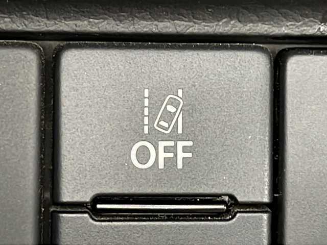 スズキ アルト L 広島県 2020(令2)年 5.8万km スペリアホワイト 社外ナビ　/バックカメラ　/シートヒーター　/衝突軽減ブレーキ　/レーンキープアシスト　/オートライト　/オートハイビーム　/踏み間違い防止　/コーナーセンサー　/ヘッドライトレベライザー　/社外フロアマット　/ＥＴＣ/純正13インチホイールキャップ（145/80/13)/エアバック（運転席/助手席）