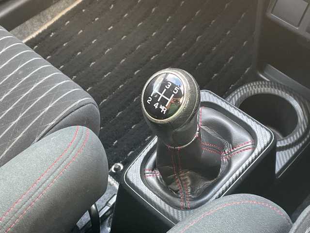 スズキ アルト ワークス 新潟県 2016(平28)年 9.8万km スチールシルバーM 4WD/社外SDナビ(AVN134M)/CD/ワンセグテレビ/ETC/ドライブレコーダー/スマートキー/プッシュスタート/キセノンヘッドライト/オートライト/フォグランプ/純正15インチアルミホイール