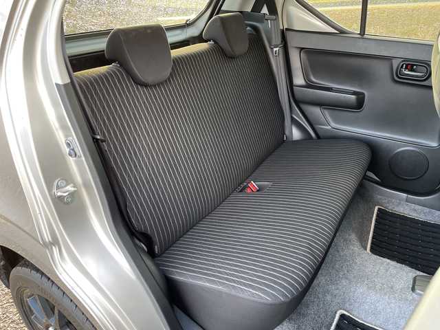 スズキ アルト ワークス 新潟県 2016(平28)年 9.8万km スチールシルバーM 4WD/社外SDナビ(AVN134M)/CD/ワンセグテレビ/ETC/ドライブレコーダー/スマートキー/プッシュスタート/キセノンヘッドライト/オートライト/フォグランプ/純正15インチアルミホイール