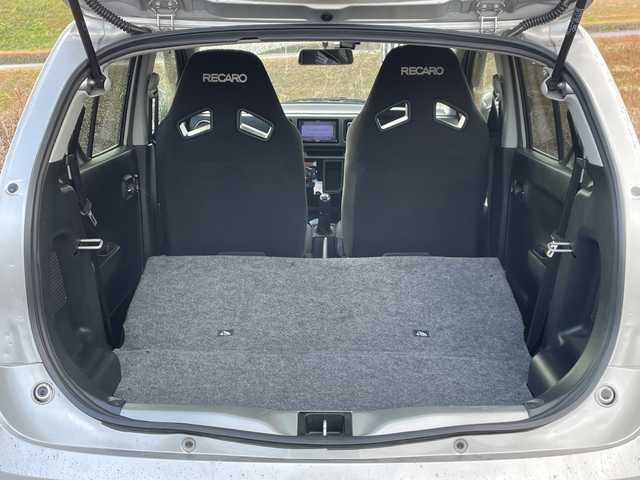 スズキ アルト ワークス 新潟県 2016(平28)年 9.8万km スチールシルバーM 4WD/社外SDナビ(AVN134M)/CD/ワンセグテレビ/ETC/ドライブレコーダー/スマートキー/プッシュスタート/キセノンヘッドライト/オートライト/フォグランプ/純正15インチアルミホイール