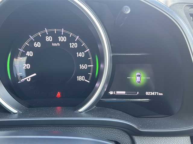 ホンダ フィット ハイブリット Fコンフォートエディション 神奈川県 2019(平31)年 2.4万km プレミアムアイボリーP 純正ディーラーナビ(CD/DVD/SD/BT/ワンセグTV)/バックカメラ/レーダークルーズコントロール/衝突被害軽減ブレーキ/レーンキープアシスト/前車両発進アラート/D/N席シートヒーター/ビルトインETC/前後ドライブレコーダー/フロントワイパーデアイサー/オートライト/フォグランプ/純正フロアマット/純正ドアバイザー/ISOFIX/保証書/取扱説明書