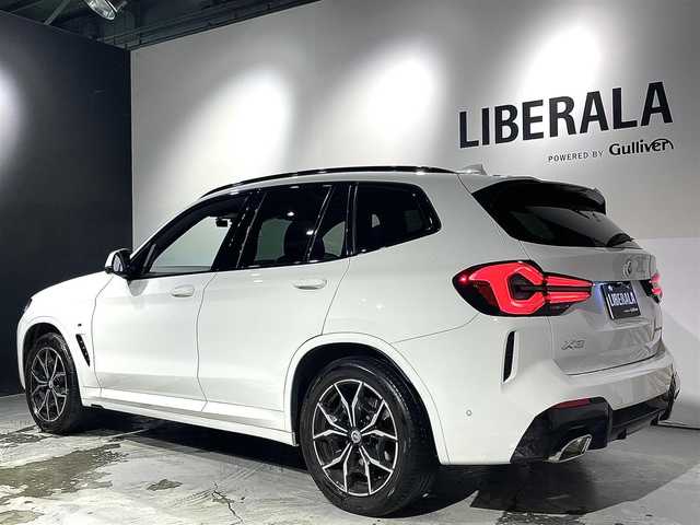 ＢＭＷ ＢＭＷ Ｘ３ 20d xDrive Mスポーツ 道央・札幌 2023(令5)年 2.3万km アルピンホワイトⅢ 電動パノラマ・ガラス・サンルーフ/ドライビング・アシスト・プロフェッショナル/・高速道路渋滞ハンズ・オフ・アシスト/・トラフィック・サイン・アシスト（速度制限認識）/・ACC/・ステアリング＆レーン・コントロール・アシスト/・レーン・ディパーチャー・ウォーニング/（車線逸脱警告システム）/・レーン・チェンジ・アシスト/・レーン・キーピング・アシスト/・クロス・トラフィック・ウォーニング/・クロスロード・ウォーニング/・前車接近警告機能/・後車衝突警告機能/・衝突回避・被害軽減ブレーキ/・エマージェンシー・ストップ・アシスト/パーキングアシストプラス/・PDC/・パーキングアシスト/・トップビュー＋３Dビュー/・サイドビューカメラ/・リアビューカメラ（予想進路表示機能付）/アダプティブLEDヘッドライト/電動フロントシート/運転席メモリー機能付/フロントシートヒーティング/リアシートヒーティング/BMWライブコックピット/・１２・３インチマルチディスプレイ・メーターパネル/・１２・３インチワイド・コントロール・ディスプレイ/・HDDナビ