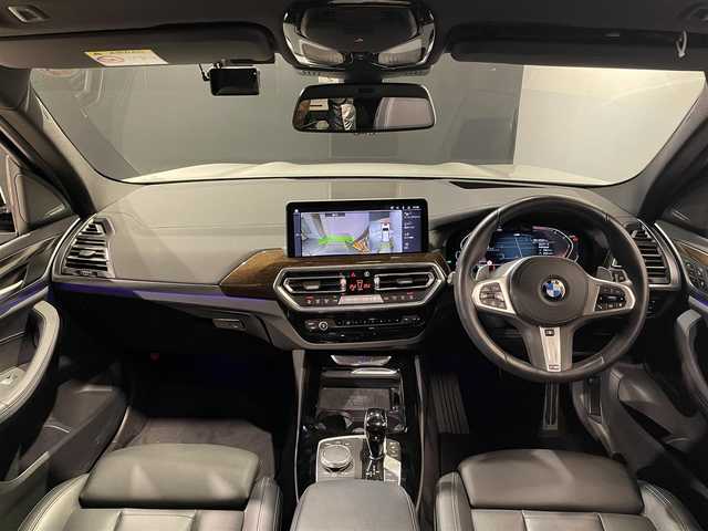 ＢＭＷ ＢＭＷ Ｘ３ 20d xDrive Mスポーツ 道央・札幌 2023(令5)年 2.3万km アルピンホワイトⅢ 電動パノラマ・ガラス・サンルーフ/ドライビング・アシスト・プロフェッショナル/・高速道路渋滞ハンズ・オフ・アシスト/・トラフィック・サイン・アシスト（速度制限認識）/・ACC/・ステアリング＆レーン・コントロール・アシスト/・レーン・ディパーチャー・ウォーニング/（車線逸脱警告システム）/・レーン・チェンジ・アシスト/・レーン・キーピング・アシスト/・クロス・トラフィック・ウォーニング/・クロスロード・ウォーニング/・前車接近警告機能/・後車衝突警告機能/・衝突回避・被害軽減ブレーキ/・エマージェンシー・ストップ・アシスト/パーキングアシストプラス/・PDC/・パーキングアシスト/・トップビュー＋３Dビュー/・サイドビューカメラ/・リアビューカメラ（予想進路表示機能付）/アダプティブLEDヘッドライト/電動フロントシート/運転席メモリー機能付/フロントシートヒーティング/リアシートヒーティング/BMWライブコックピット/・１２・３インチマルチディスプレイ・メーターパネル/・１２・３インチワイド・コントロール・ディスプレイ/・HDDナビ