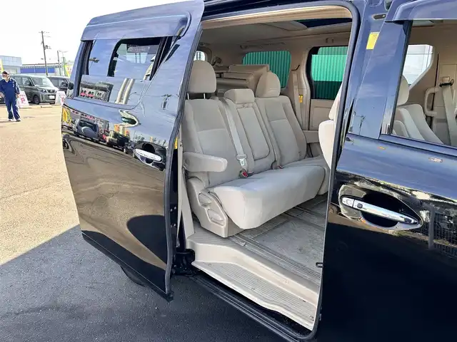 トヨタ ヴェルファイア 2．4X 宮城県 2014(平26)年 6.8万km ブラック 純正ナビ/(フルセグTV/CD/SD/BT)/バックカメラ/サンルーフ/フリップダウンモニター/ミラー一体型ドライブレコーダー/ビルトインETC/クリアランスソナー/デュアルオートエアコン/MTモード付AT/ステアリングスイッチ/オートライト/ふらつき防止/プッシュスタート＆スマートキー/ウインカー付き電動格納ミラー/ドアバイザー/純正フロアマット/HIDヘッドライト/フォグランプ/社外17インチAW