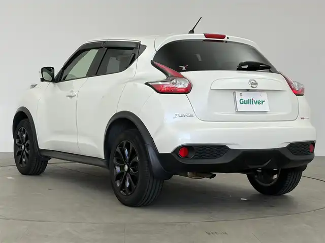 日産 ジューク 15RX Vセレクション 愛知県 2018(平30)年 8万km ブリリアントホワイトパール 純正ナビ（CD/DVD/BT/フルセグTV）　/アラウンドビュー　/衝突軽減システム/ビルトETC　/オートエアコン　/スマートキー　/オートライト　/LEDライト　/フォグ　/電格ミラー　/ウインカーミラー　/フロアマット　/保証書/取説/記録簿　