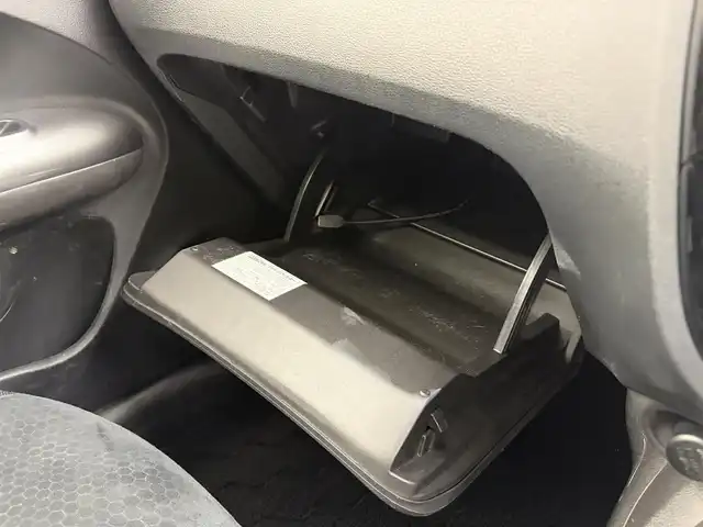 日産 ジューク 15RX Vセレクション 愛知県 2018(平30)年 8万km ブリリアントホワイトパール 純正ナビ（CD/DVD/BT/フルセグTV）　/アラウンドビュー　/衝突軽減システム/ビルトETC　/オートエアコン　/スマートキー　/オートライト　/LEDライト　/フォグ　/電格ミラー　/ウインカーミラー　/フロアマット　/保証書/取説/記録簿　