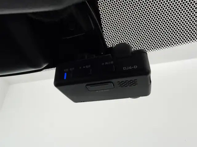 日産 ジューク 15RX Vセレクション 愛知県 2018(平30)年 8万km ブリリアントホワイトパール 純正ナビ（CD/DVD/BT/フルセグTV）　/アラウンドビュー　/衝突軽減システム/ビルトETC　/オートエアコン　/スマートキー　/オートライト　/LEDライト　/フォグ　/電格ミラー　/ウインカーミラー　/フロアマット　/保証書/取説/記録簿　