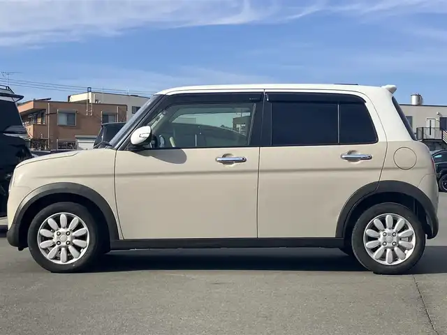 スズキ ラパン X 静岡県 2020(令2)年 5.4万km フォーンベージュメタリック/ホワイト2トーンルーフ エンジンスタートボタン/パワーステアリング/パワーウィンドウ/ワンオーナー/アイドリングストップ/スマートキー/スペアキー1本/オートエアコン/ＥＴＣ/バックカメラ/ＳＤナビ（ＣＤ／ＤＶＤ／ＢＴ／フルセグ）/ドライブレコーダー2カメラ式/ベンチシート/純正フロアマット/布シート/前席シートヒーター/純正アルミホイール/ＡＢＳ/横滑り防止装置/コーナーセンサー/レーンキープアシスト/盗難防止装置/オートライト/オートマチックハイビーム/Ｗエアバッグ/衝突軽減システム