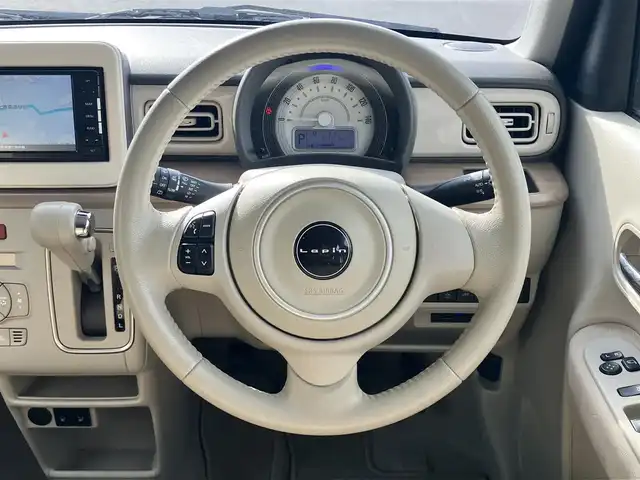 スズキ ラパン X 静岡県 2020(令2)年 5.4万km フォーンベージュメタリック/ホワイト2トーンルーフ エンジンスタートボタン/パワーステアリング/パワーウィンドウ/ワンオーナー/アイドリングストップ/スマートキー/スペアキー1本/オートエアコン/ＥＴＣ/バックカメラ/ＳＤナビ（ＣＤ／ＤＶＤ／ＢＴ／フルセグ）/ドライブレコーダー2カメラ式/ベンチシート/純正フロアマット/布シート/前席シートヒーター/純正アルミホイール/ＡＢＳ/横滑り防止装置/コーナーセンサー/レーンキープアシスト/盗難防止装置/オートライト/オートマチックハイビーム/Ｗエアバッグ/衝突軽減システム