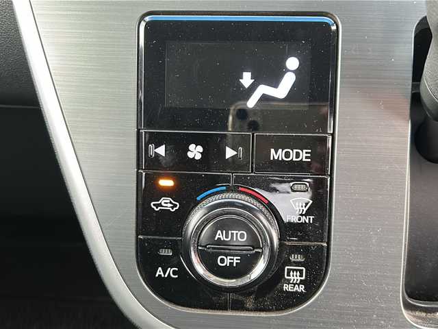 スバル ステラ カスタム RS スマートアシスト 岩手県 2015(平27)年 7.2万km ブラックマイカメタリック/ディープブルークリスタルマイカ2トーン スマートアシスト　衝突被害軽減　純正ナビ　Bluetooth　CD/DVD再生　USB接続　フルセグ　ステアリングスイッチ　フロントフォグランプ　LEDオートライト　スマートキー　ETC　電源ソケット