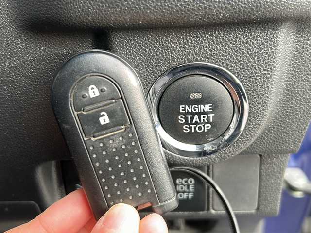 スバル ステラ カスタム RS スマートアシスト 岩手県 2015(平27)年 7.2万km ブラックマイカメタリック/ディープブルークリスタルマイカ2トーン スマートアシスト　衝突被害軽減　純正ナビ　Bluetooth　CD/DVD再生　USB接続　フルセグ　ステアリングスイッチ　フロントフォグランプ　LEDオートライト　スマートキー　ETC　電源ソケット