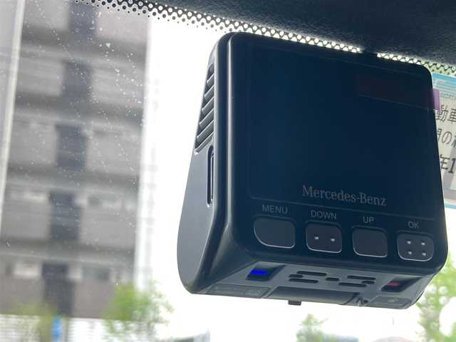 メルセデス・ベンツ ゲレンデヴァーゲン Ｇ４００ｄ マヌファクトゥーアエディション 東京都 2022(令4)年 1.8万km オブシディアンブラック 特別仕様車/サンルーフ/AMGG63用OP22インチアルミホイール/保証書/取説/純正メモリナビ/フルセグTV/BT/Bカメラ/全方位カメラ/全席シートヒーター/エアシート/D/N席メモリー機能付きパワーシート/プレミアムサウンド(Burmester)/社外ユニバーサルステップ/ETC2.0/純正前後ドラレコ