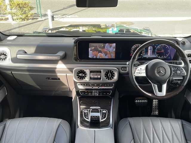 メルセデス・ベンツ ゲレンデヴァーゲン Ｇ４００ｄ マヌファクトゥーアエディション 東京都 2022(令4)年 1.8万km オブシディアンブラック 特別仕様車/サンルーフ/AMGG63用OP22インチアルミホイール/保証書/取説/純正メモリナビ/フルセグTV/BT/Bカメラ/全方位カメラ/全席シートヒーター/エアシート/D/N席メモリー機能付きパワーシート/プレミアムサウンド(Burmester)/社外ユニバーサルステップ/ETC2.0/純正前後ドラレコ