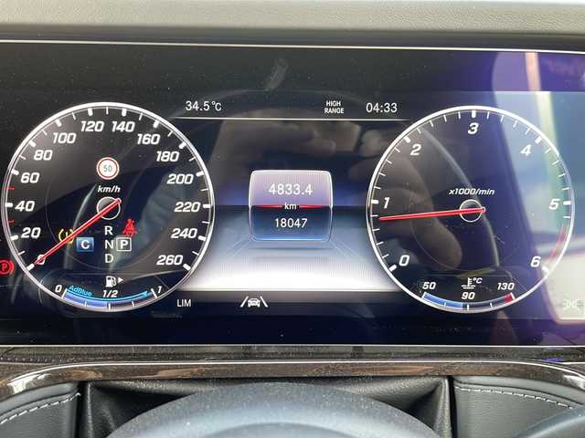 メルセデス・ベンツ ゲレンデヴァーゲン Ｇ４００ｄ マヌファクトゥーアエディション 東京都 2022(令4)年 1.8万km オブシディアンブラック 特別仕様車/サンルーフ/AMGG63用OP22インチアルミホイール/保証書/取説/純正メモリナビ/フルセグTV/BT/Bカメラ/全方位カメラ/全席シートヒーター/エアシート/D/N席メモリー機能付きパワーシート/プレミアムサウンド(Burmester)/社外ユニバーサルステップ/ETC2.0/純正前後ドラレコ