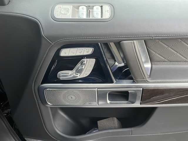 メルセデス・ベンツ ゲレンデヴァーゲン Ｇ４００ｄ マヌファクトゥーアエディション 東京都 2022(令4)年 1.8万km オブシディアンブラック 特別仕様車/サンルーフ/AMGG63用OP22インチアルミホイール/保証書/取説/純正メモリナビ/フルセグTV/BT/Bカメラ/全方位カメラ/全席シートヒーター/エアシート/D/N席メモリー機能付きパワーシート/プレミアムサウンド(Burmester)/社外ユニバーサルステップ/ETC2.0/純正前後ドラレコ