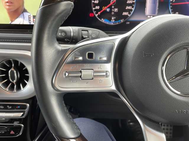 メルセデス・ベンツ ゲレンデヴァーゲン Ｇ４００ｄ マヌファクトゥーアエディション 東京都 2022(令4)年 1.8万km オブシディアンブラック 特別仕様車/サンルーフ/AMGG63用OP22インチアルミホイール/保証書/取説/純正メモリナビ/フルセグTV/BT/Bカメラ/全方位カメラ/全席シートヒーター/エアシート/D/N席メモリー機能付きパワーシート/プレミアムサウンド(Burmester)/社外ユニバーサルステップ/ETC2.0/純正前後ドラレコ