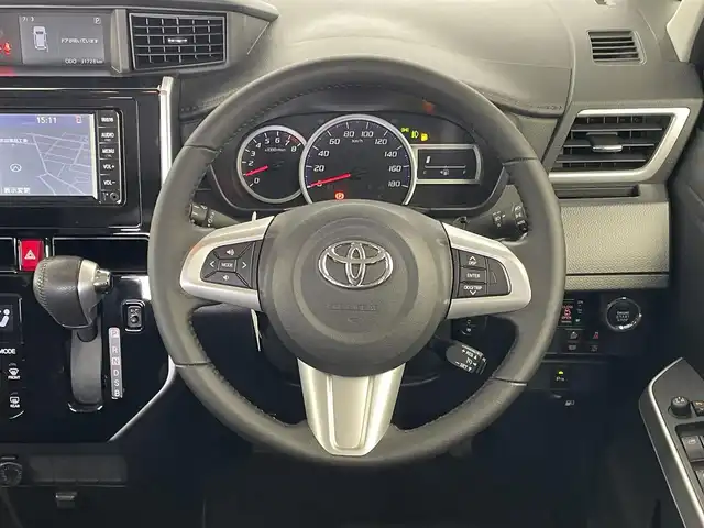 トヨタ ルーミー カスタムG 埼玉県 2020(令2)年 3.2万km ブラックマイカメタリック 純正ナビ　ワンセグ　バックカメラ　衝突軽減　オートハイビーム　LEDヘッドライト　フォグ　オートライト　スマートキー　プッシュスタート　純正15インチアルミ　コーナーセンサー　クルーズコントロールアイドリングストップ　両側パワースライドドア