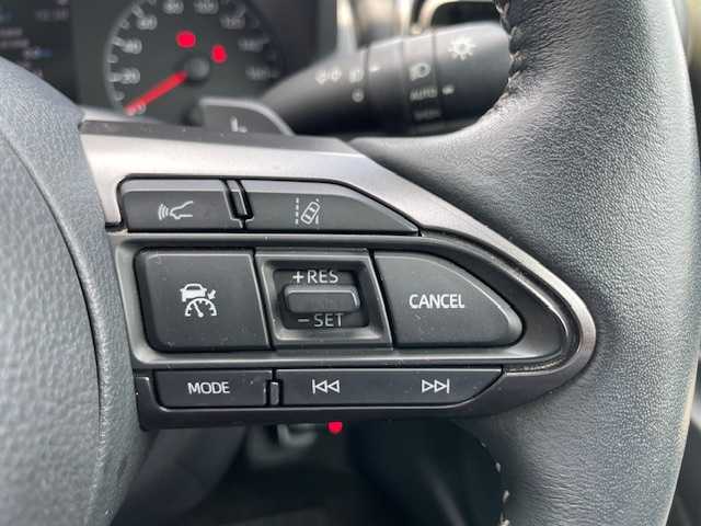 トヨタ ＧＲヤリス RS 三重県 2020(令2)年 4.1万km プラチナホワイトパールマイカ セーフティセンス/・プリクラッシュセーフティ/・レーントレーシングアシスト/・レーダークルーズコントロール/・オートマチックハイビーム/・ロードサインアシスト/・先行車発進告知機能/・セカンダリーコリジョンブレーキ/・インテリジェントクリアランスソナー/・リアクロストラフィックオートブレーキ/・バックガイドモニター/・カラーヘッドアップディスプレイ/・自動防眩インナーミラー/・雨滴感知式オートワイパー/1オーナー/純正ディスプレイオーディオ/【フルセグTV/Bluetooth/USB/Miracast】/バックカメラ/ETC/前後ドライブレコーダー/パドルシフト/オートライト/フルLEDヘッドランプ/LEDフロントフォグランプ/225/40R18インチENKEI製純正AW/プッシュスタート/スマートキー/スペアキー/純正フロアマット