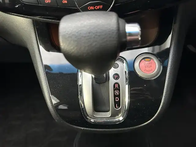 日産 セレナ ハイウェイスター Sハイブリッド 長崎県 2014(平26)年 8.6万km ブリリアントホワイトパール ワンオーナー/純正SDナビ(FM/AM/CD/DVD/BT/フルセグTV)/プッシュスタート/アイドリングストップ/両側パワースライドドア/バックカメラ/純正フロアマット/純正アルミホイール/ABS/TCS/VDC/エマージェンシーブレーキ/イモビライザー/スマートキー/スペアキー/取扱説明書/保証書