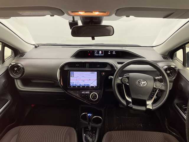 トヨタ アクア G 群馬県 2018(平30)年 3.5万km クリアエメラルドパールクリスタルシャイン 純正９型ナビ　フルセグＴＶ　バックカメラ　衝突被害軽減システム　クルーズコントロール　ステアリングスイッチ　プッシュスタート　シートヒーター　オートマチックハイビーム　ＬＥＤオートライト　ＥＴＣ２．０