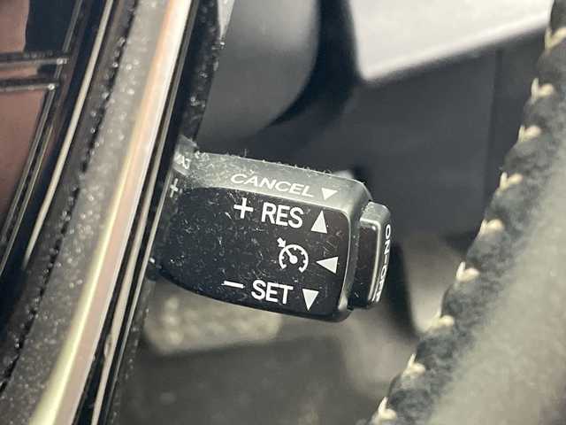 トヨタ アクア G 群馬県 2018(平30)年 3.5万km クリアエメラルドパールクリスタルシャイン 純正９型ナビ　フルセグＴＶ　バックカメラ　衝突被害軽減システム　クルーズコントロール　ステアリングスイッチ　プッシュスタート　シートヒーター　オートマチックハイビーム　ＬＥＤオートライト　ＥＴＣ２．０