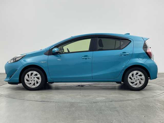 トヨタ アクア G 群馬県 2018(平30)年 3.5万km クリアエメラルドパールクリスタルシャイン 純正９型ナビ　フルセグＴＶ　バックカメラ　衝突被害軽減システム　クルーズコントロール　ステアリングスイッチ　プッシュスタート　シートヒーター　オートマチックハイビーム　ＬＥＤオートライト　ＥＴＣ２．０