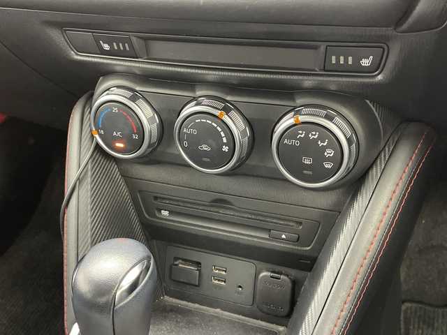 マツダ デミオ XD ツーリング 新潟県 2016(平28)年 9.5万km ソウルレッドプレミアムメタリック 純正7インチナビ　CD・DVD・Bluetooth/フルセグ/前席両側シートヒーター/LEDライト/ETC/パドルシフト/クルーズコントロール/ステアリングリモコン/前側ドライブレコーダー