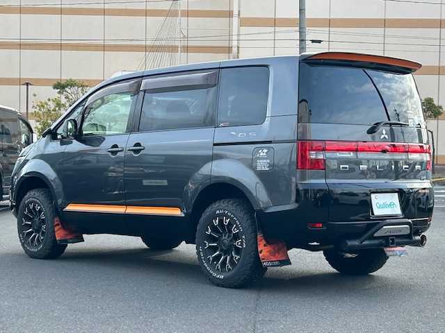 三菱 デリカＤ：５ アクティブギア 宮城県 2017(平29)年 5.2万km アイガーグレーM/ダイヤモンドブラックマイカ 登録時走行距離51937km/ステアリングリモコン/両側パワースライドドア/シートヒーター/バックカメラ/ドライブレコーダー/ビルトインETC/後席フリップダウンモニター（アルパイン）/車高調あり（シフトアップ）/バトルズ取り付け/ショートスタビリング/サウンドサブウーハー付き/室内キャリアバー/カディスリアゲートプロテクター/フルエアロパーツ/タイヤハウス（泥除け付き）/社外認証マフラー/純正フロアマット/3列目オプションゴムマット/LEDルームランプ