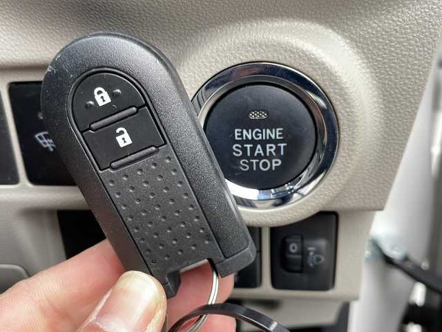 ダイハツ キャスト スタイル G SAⅢ 岩手県 2018(平30)年 9万km パールホワイトⅢ スマートアシストIII　純正ナビ　全周囲カメラ　Ｂｌｕｅｔｏｏｔｈ　ＣＤ／ＤＶＤ再生　ＵＳＢ接続　フルセグ　前席シートヒーター　ＬＥＤオートライト　オートハイビーム　ワイパーデアイサー　ドラレコ　ＥＴＣ