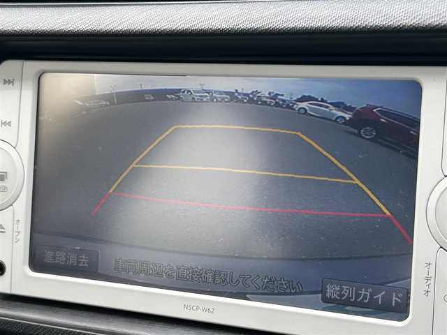 トヨタ アクア S 山形県 2013(平25)年 15.4万km グレーメタリック 純正メモリナビ/　　【CD　DVD　BT　AUX　ワンセグ】/バックカメラ/オートライト/シートヒーター/15インチアルミホイール/純正フロアマット/ドアバイザー/ヘッドライトレベライザー/AAC/スマートキー/ETC