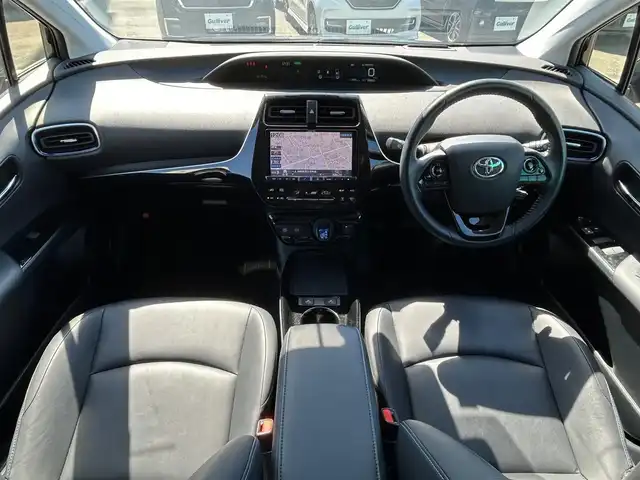 トヨタ プリウス A ツーリングセレクション 静岡県 2020(令2)年 3.3万km アティチュードブラックマイカ ワンオーナー/合皮シート/運転席パワーシート/前席シートヒーター/ALPINE9型ナビ〈X9NX〉/・DVD／Bluetooth／地デジTV/バックカメラ/ヘッドアップディスプレイ/TOYOTA SAFETY SENSE/・プリクラッシュセーフティ/・レーントレーシングアシスト/・オートマチックハイビーム/・レーダークルーズコントロール/・ロードサインアシスト/・先行車発進告知/ブラインドスポットモニター/インテリジェントソナー/シンプルインテリジェントパーキングアシスト/LEDヘッドライト/ビルトインETC/純正17インチAW/スマートキー