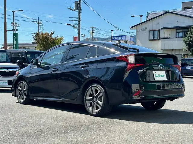トヨタ プリウス A ツーリングセレクション 静岡県 2020(令2)年 3.3万km アティチュードブラックマイカ ワンオーナー/合皮シート/運転席パワーシート/前席シートヒーター/ALPINE9型ナビ〈X9NX〉/・DVD／Bluetooth／地デジTV/バックカメラ/ヘッドアップディスプレイ/TOYOTA SAFETY SENSE/・プリクラッシュセーフティ/・レーントレーシングアシスト/・オートマチックハイビーム/・レーダークルーズコントロール/・ロードサインアシスト/・先行車発進告知/ブラインドスポットモニター/インテリジェントソナー/シンプルインテリジェントパーキングアシスト/LEDヘッドライト/ビルトインETC/純正17インチAW/スマートキー