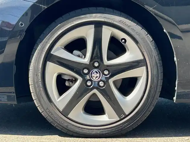 トヨタ プリウス A ツーリングセレクション 静岡県 2020(令2)年 3.3万km アティチュードブラックマイカ ワンオーナー/合皮シート/運転席パワーシート/前席シートヒーター/ALPINE9型ナビ〈X9NX〉/・DVD／Bluetooth／地デジTV/バックカメラ/ヘッドアップディスプレイ/TOYOTA SAFETY SENSE/・プリクラッシュセーフティ/・レーントレーシングアシスト/・オートマチックハイビーム/・レーダークルーズコントロール/・ロードサインアシスト/・先行車発進告知/ブラインドスポットモニター/インテリジェントソナー/シンプルインテリジェントパーキングアシスト/LEDヘッドライト/ビルトインETC/純正17インチAW/スマートキー