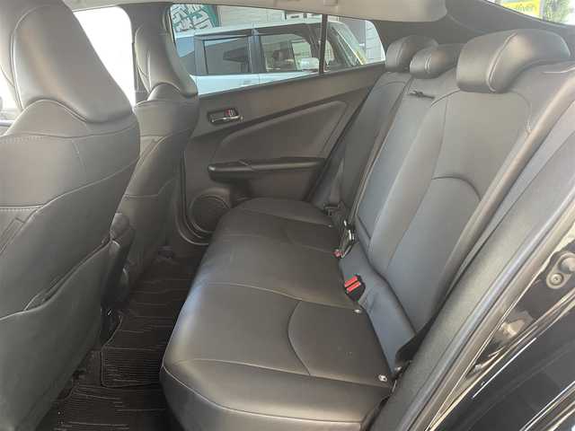 トヨタ プリウス A ツーリングセレクション 静岡県 2020(令2)年 3.3万km アティチュードブラックマイカ ワンオーナー/合皮シート/運転席パワーシート/前席シートヒーター/ALPINE9型ナビ〈X9NX〉/・DVD／Bluetooth／地デジTV/バックカメラ/ヘッドアップディスプレイ/TOYOTA SAFETY SENSE/・プリクラッシュセーフティ/・レーントレーシングアシスト/・オートマチックハイビーム/・レーダークルーズコントロール/・ロードサインアシスト/・先行車発進告知/ブラインドスポットモニター/インテリジェントソナー/シンプルインテリジェントパーキングアシスト/LEDヘッドライト/ビルトインETC/純正17インチAW/スマートキー