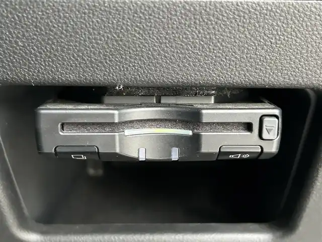 ダイハツ タント カスタム RS トップED SAⅡ 愛媛県 2015(平27)年 6.8万km メテオライトグレーイリュージョナルP 登録時走行距離：67797Km/ディーラーOP社外メモリナビ/フルセグTV/Bluetooth/CD/DVD/アイドリングストップ/社外ETC/前ドラレコ/後コーナーセンサー/スマートキー/ベンチシート/両側パワスラ/横滑り防止装置/盗難防止装置/衝突軽減システム/LEDヘッドライト/オートライト/フォグランプ/エンジンスタートボタン/スマートキー/純正アルミホイール/純正フロアマット/サンシェード