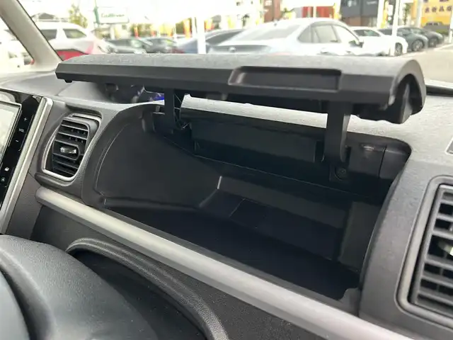 ダイハツ タント カスタム RS トップED SAⅡ 愛媛県 2015(平27)年 6.8万km メテオライトグレーイリュージョナルP 登録時走行距離：67797Km/ディーラーOP社外メモリナビ/フルセグTV/Bluetooth/CD/DVD/アイドリングストップ/社外ETC/前ドラレコ/後コーナーセンサー/スマートキー/ベンチシート/両側パワスラ/横滑り防止装置/盗難防止装置/衝突軽減システム/LEDヘッドライト/オートライト/フォグランプ/エンジンスタートボタン/スマートキー/純正アルミホイール/純正フロアマット/サンシェード