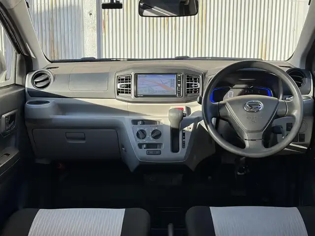 ダイハツ ミラ イース X SAⅢ 三重県 2017(平29)年 6.8万km マゼンタベリーマイカM スマートアシストIII/　・衝突警報機能(対車両・対歩行者)/　・衝突回避支援ブレーキ機能(対車両・対歩行者)/　・誤発進抑制機能(前方・後方)/　・車線逸脱警報機能/　・先行車発進お知らせ機能/　・オートハイビーム/純正ナビ/　・フルセグTV/　・Bluetooth/　・DVD再生/　・USB/　・SD/バックカメラ/キーレス/コーナーセンサー/ドラレコ/LEDヘッドライト/電動格納ミラー/ETC /アイドリングストップ/ラバーフロアマット/プライバシーガラス/ライトレベリング/横滑り防止機能