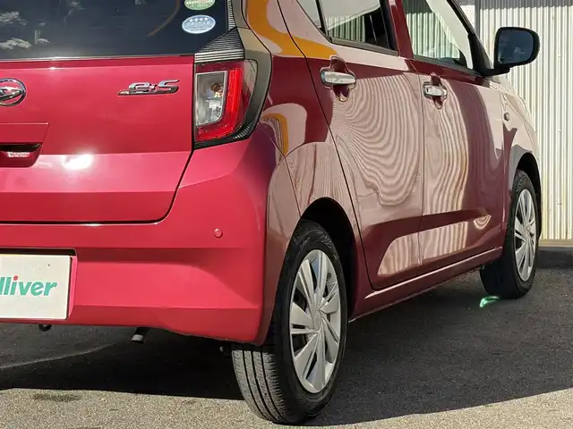 ダイハツ ミラ イース X SAⅢ 三重県 2017(平29)年 6.8万km マゼンタベリーマイカM スマートアシストIII/　・衝突警報機能(対車両・対歩行者)/　・衝突回避支援ブレーキ機能(対車両・対歩行者)/　・誤発進抑制機能(前方・後方)/　・車線逸脱警報機能/　・先行車発進お知らせ機能/　・オートハイビーム/純正ナビ/　・フルセグTV/　・Bluetooth/　・DVD再生/　・USB/　・SD/バックカメラ/キーレス/コーナーセンサー/ドラレコ/LEDヘッドライト/電動格納ミラー/ETC /アイドリングストップ/ラバーフロアマット/プライバシーガラス/ライトレベリング/横滑り防止機能