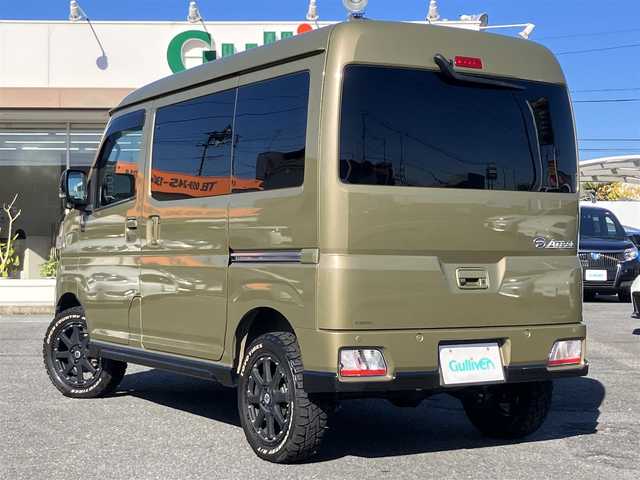 ダイハツ アトレー バン RS 三重県 2022(令4)年 2.2万km オフビートカーキM ♪ワンオーナー♪/♪リフトアップ(2インチ)♪/♪直前直左確認用のカメラ（車検時対応）/♪社外15インチAW(ホワイトレタータイヤ)♪/♪ドラレコ前後付デジタルインナーミラー♪/♪スマートアシスト/ ・衝突警報機能/ ・衝突回避支援ブレーキ機能/ ・ブレーキ制御付誤発進抑制機能(前後)/ ・車線逸脱警報機能・車線逸脱抑制制御機能/ ・全車速追従機能付アダプティブクルーズコントロール/♪純正ディスプレイオーディオ/・フルセグ・Bluetooth/・AppleCarPlay・AndroidAuto/・HDMI・USB/♪バックカメラ/♪スマートキー×2/♪プッシュスタート/♪オーバーヘッドシェルフ/♪両側パワースライドドア/♪LEDヘッドライト/♪LEDフォグライト /♪オートライト/♪ウィンカーミラー/♪ステアリングスイッチ/♪アクセサリーソケット前後/♪フロアマット/♪スモークフィルム/♪電格ミラー/純正鉄チンタイヤ4本積み込み/145/80/R12