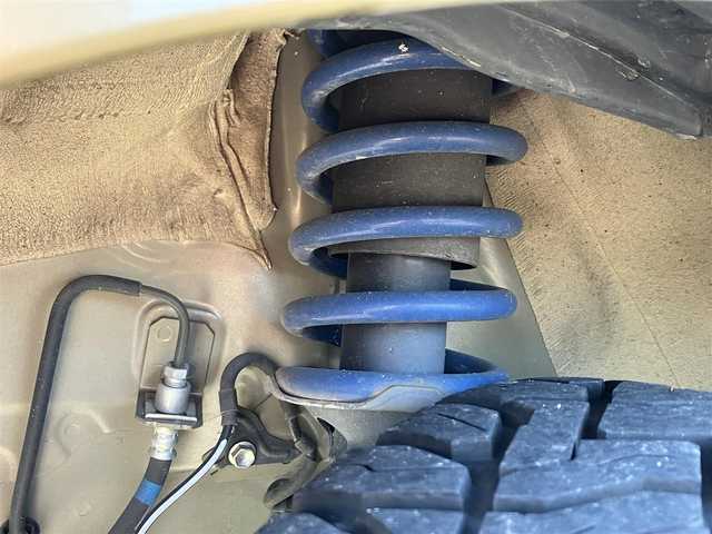 ダイハツ アトレー バン RS 三重県 2022(令4)年 2.2万km オフビートカーキM ♪ワンオーナー♪/♪リフトアップ(2インチ)♪/♪直前直左確認用のカメラ（車検時対応）/♪社外15インチAW(ホワイトレタータイヤ)♪/♪ドラレコ前後付デジタルインナーミラー♪/♪スマートアシスト/ ・衝突警報機能/ ・衝突回避支援ブレーキ機能/ ・ブレーキ制御付誤発進抑制機能(前後)/ ・車線逸脱警報機能・車線逸脱抑制制御機能/ ・全車速追従機能付アダプティブクルーズコントロール/♪純正ディスプレイオーディオ/・フルセグ・Bluetooth/・AppleCarPlay・AndroidAuto/・HDMI・USB/♪バックカメラ/♪スマートキー×2/♪プッシュスタート/♪オーバーヘッドシェルフ/♪両側パワースライドドア/♪LEDヘッドライト/♪LEDフォグライト /♪オートライト/♪ウィンカーミラー/♪ステアリングスイッチ/♪アクセサリーソケット前後/♪フロアマット/♪スモークフィルム/♪電格ミラー/純正鉄チンタイヤ4本積み込み/145/80/R12