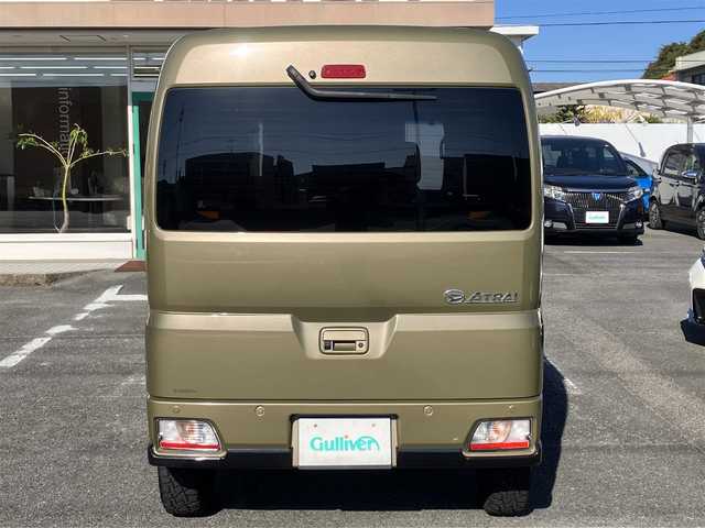 ダイハツ アトレー バン RS 三重県 2022(令4)年 2.2万km オフビートカーキM ♪ワンオーナー♪/♪リフトアップ(2インチ)♪/♪直前直左確認用のカメラ（車検時対応）/♪社外15インチAW(ホワイトレタータイヤ)♪/♪ドラレコ前後付デジタルインナーミラー♪/♪スマートアシスト/ ・衝突警報機能/ ・衝突回避支援ブレーキ機能/ ・ブレーキ制御付誤発進抑制機能(前後)/ ・車線逸脱警報機能・車線逸脱抑制制御機能/ ・全車速追従機能付アダプティブクルーズコントロール/♪純正ディスプレイオーディオ/・フルセグ・Bluetooth/・AppleCarPlay・AndroidAuto/・HDMI・USB/♪バックカメラ/♪スマートキー×2/♪プッシュスタート/♪オーバーヘッドシェルフ/♪両側パワースライドドア/♪LEDヘッドライト/♪LEDフォグライト /♪オートライト/♪ウィンカーミラー/♪ステアリングスイッチ/♪アクセサリーソケット前後/♪フロアマット/♪スモークフィルム/♪電格ミラー/純正鉄チンタイヤ4本積み込み/145/80/R12