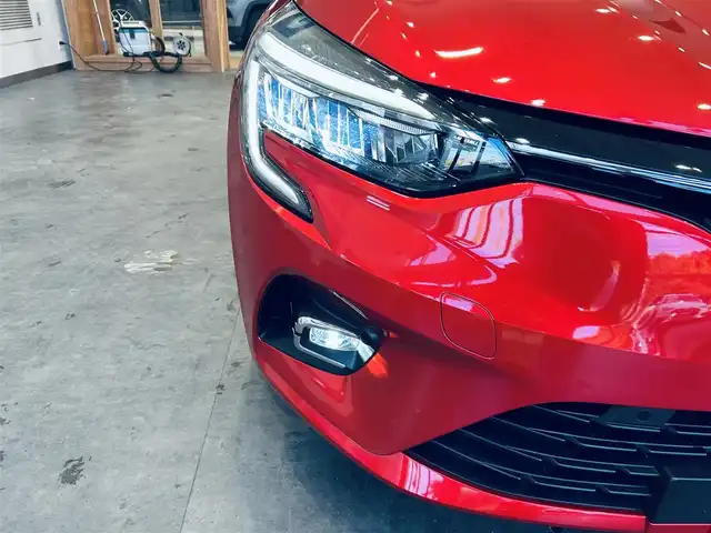 ルノー ルノー ルーテシア インテンス テックパック 大阪府 2021(令3)年 2.2万km 赤 ワンオーナー/BOSE/純正ディスプレイオーディオ/applecarplay/360度カメラ/社外ナビ/TV/純正17インチAW/LEDヘッドライト/ACC/ブラインドスポット/クリアランスソナー/黒革/シートヒーター