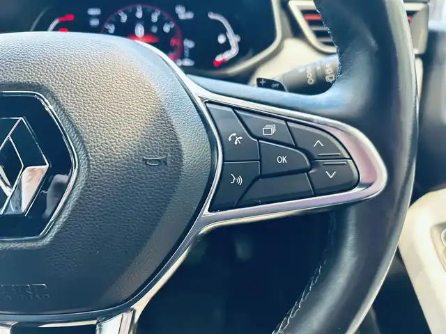 ルノー ルノー ルーテシア インテンス テックパック 大阪府 2021(令3)年 2.2万km 赤 ワンオーナー/BOSE/純正ディスプレイオーディオ/applecarplay/360度カメラ/社外ナビ/TV/純正17インチAW/LEDヘッドライト/ACC/ブラインドスポット/クリアランスソナー/黒革/シートヒーター