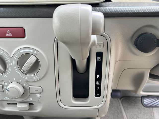 スズキ ラパン L 石川県 2017(平29)年 6.7万km フレンチミントPM メモリナビ/【フルセグTV/CD/FM/AM/BT】/運転席シートヒーター/アイドリングストップ/横滑り防止装置/レーダーブレーキサポート/純正フロアマット/ETC/スマートキー/保証書/取扱説明書