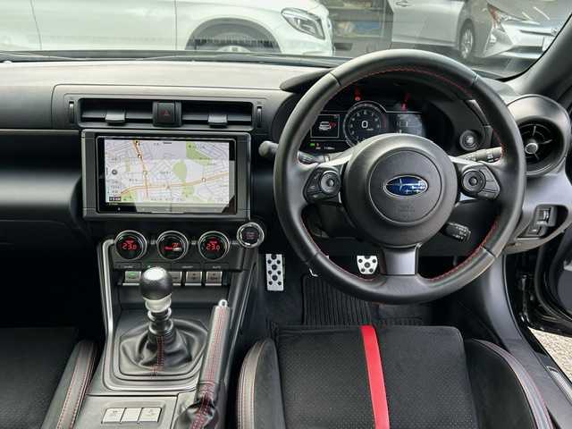 スバル ＢＲＺ S 神奈川県 2023(令5)年 0.8万km クリスタルブラックシリカ ワンオーナー/6速MT/エアロパッケージ（ボルテックスジェネレーター＆トランクスポイラー）/純正9インチサイバーナビ（CD/DVD/フルセグTV/AUX/AM/FM)/LEDアクセサリーライナー/エアアウトレットガーニッシュ/リヤアンダーディフューザー/STIレザーシフトノブ/STIギアシフトレバー/リヤフォグランプキット/STIトランクリッドガニッシュ/ナンバープレートベース/ホイールロックセット/フロアカーペットBRZ/バックカメラ/ハーフレザーシート/シートヒーター/クルコン/タワーバー/STIドアプロテクター/ステアリングスイッチ/前方ドラレコ/純正シフトノブ付属/純正ギアシフトレバー付属/純正18inAW/新車時保証書/取扱説明書/スペアキー×1