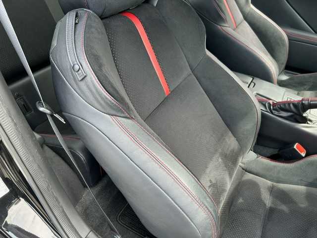 スバル ＢＲＺ S 神奈川県 2023(令5)年 0.8万km クリスタルブラックシリカ ワンオーナー/6速MT/エアロパッケージ（ボルテックスジェネレーター＆トランクスポイラー）/純正9インチサイバーナビ（CD/DVD/フルセグTV/AUX/AM/FM)/LEDアクセサリーライナー/エアアウトレットガーニッシュ/リヤアンダーディフューザー/STIレザーシフトノブ/STIギアシフトレバー/リヤフォグランプキット/STIトランクリッドガニッシュ/ナンバープレートベース/ホイールロックセット/フロアカーペットBRZ/バックカメラ/ハーフレザーシート/シートヒーター/クルコン/タワーバー/STIドアプロテクター/ステアリングスイッチ/前方ドラレコ/純正シフトノブ付属/純正ギアシフトレバー付属/純正18inAW/新車時保証書/取扱説明書/スペアキー×1