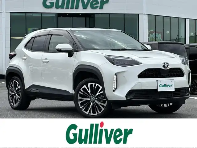 トヨタ ヤリスクロス Z 島根県 2021(令3)年 3.9万km ホワイトパールクリスタルシャイン 登録時走行距離38/121Km/ワンオーナー/純正ディスプレイオーディオ(BT/ラジオ)/全方位モニター/トヨタセーフティーセンス/・プリクラッシュセーフティー/・レーントレーシングアシスト/・リヤクロストラフィックアラート/・パーキングサポートブレーキ/・ロードサインアシスト/・オートハイビーム/ウインカーミラー/ビルトインETC/前席シートヒーター/追従型クルーズコントロール/18インチ純正アルミホイール/純正ドアバイザー/純正フロアマット