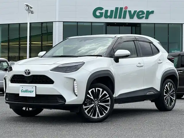 トヨタ ヤリスクロス Z 島根県 2021(令3)年 3.9万km ホワイトパールクリスタルシャイン 登録時走行距離38/121Km/ワンオーナー/純正ディスプレイオーディオ(BT/ラジオ)/全方位モニター/トヨタセーフティーセンス/・プリクラッシュセーフティー/・レーントレーシングアシスト/・リヤクロストラフィックアラート/・パーキングサポートブレーキ/・ロードサインアシスト/・オートハイビーム/ウインカーミラー/ビルトインETC/前席シートヒーター/追従型クルーズコントロール/18インチ純正アルミホイール/純正ドアバイザー/純正フロアマット